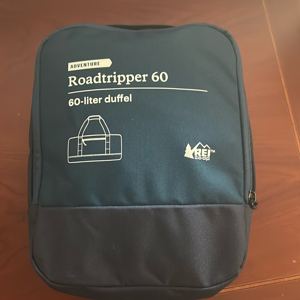 REI -Roadtripper 60